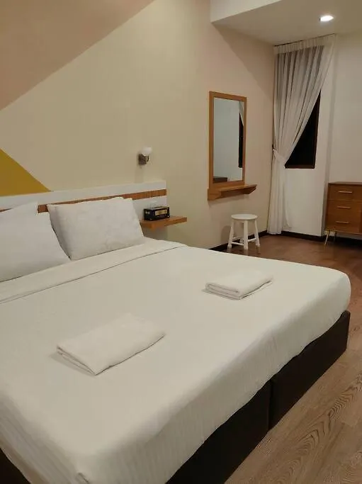 Willa Pg56 Gurney Gleneagles Landed George Town Malezja